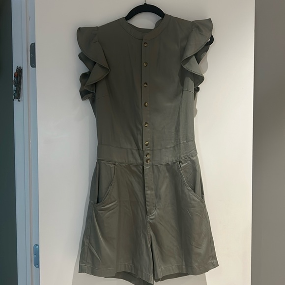 Joes Jeans short romper size M. Super super cute! - Picture 1 of 2